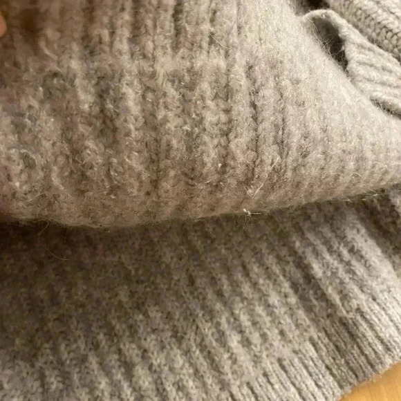 Free People Women’s Oversized Thick Knit Gray Sweater acrylic poly scoop neck S - Picture 14 of 16